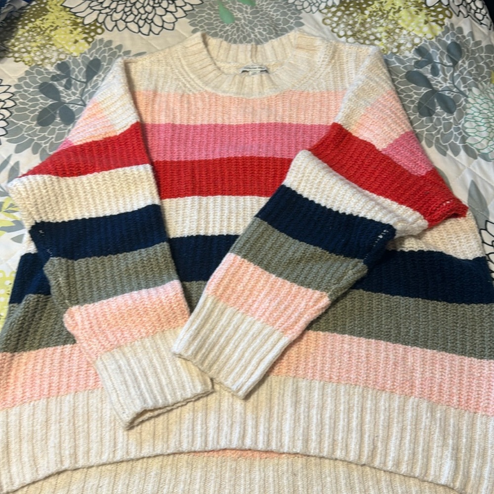 American eagle knit sweater